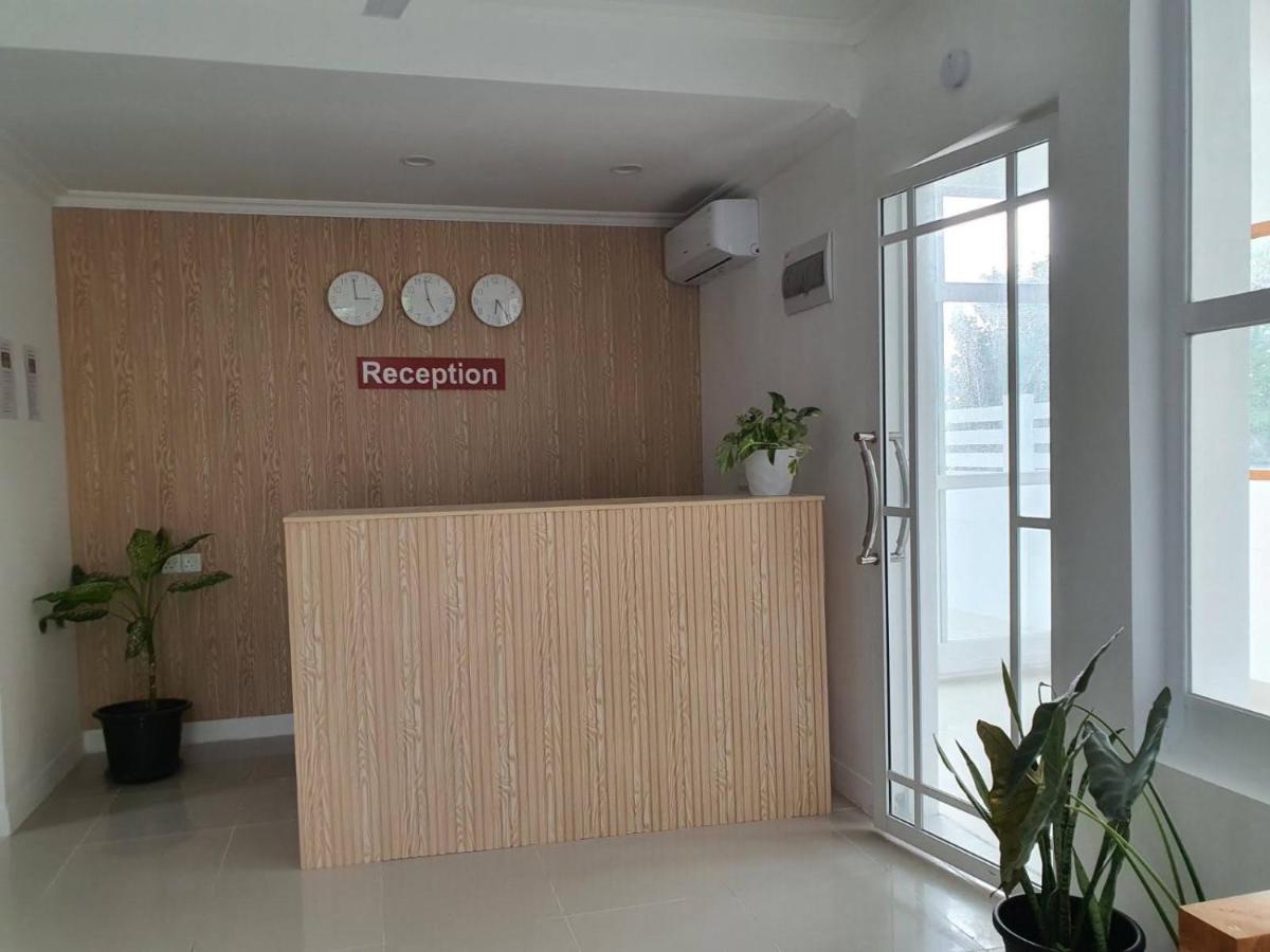 True South Otel Addu City Dış mekan fotoğraf