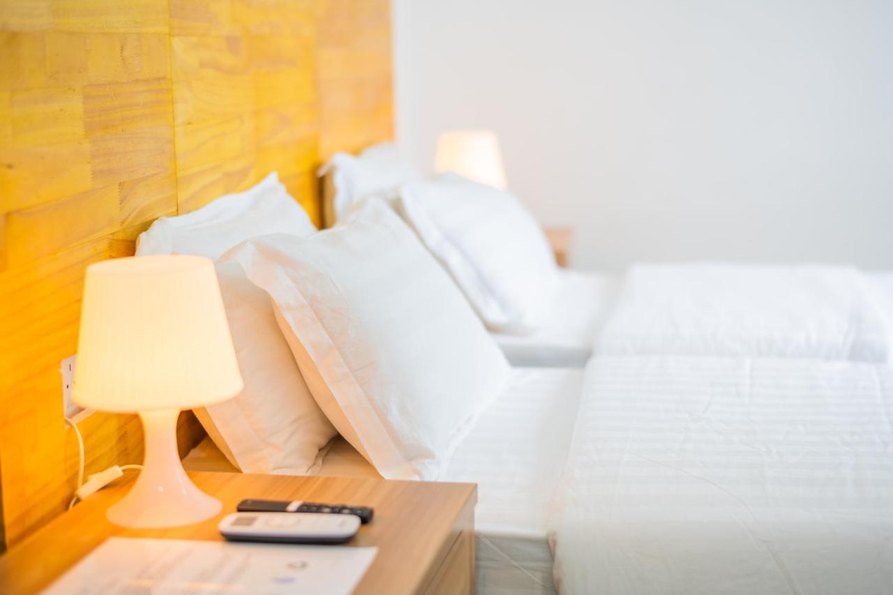 True South Otel Addu City Dış mekan fotoğraf