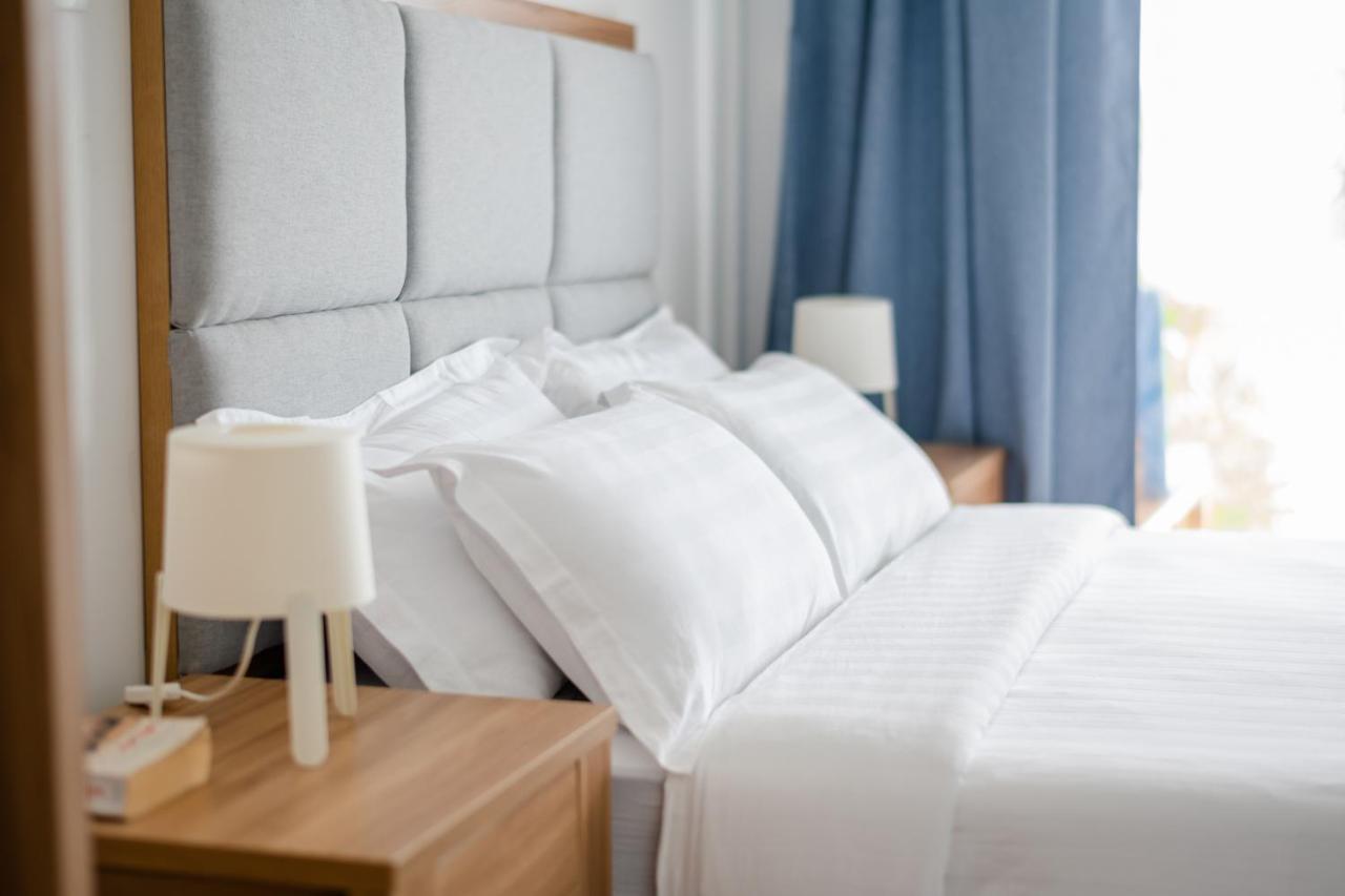 True South Otel Addu City Dış mekan fotoğraf