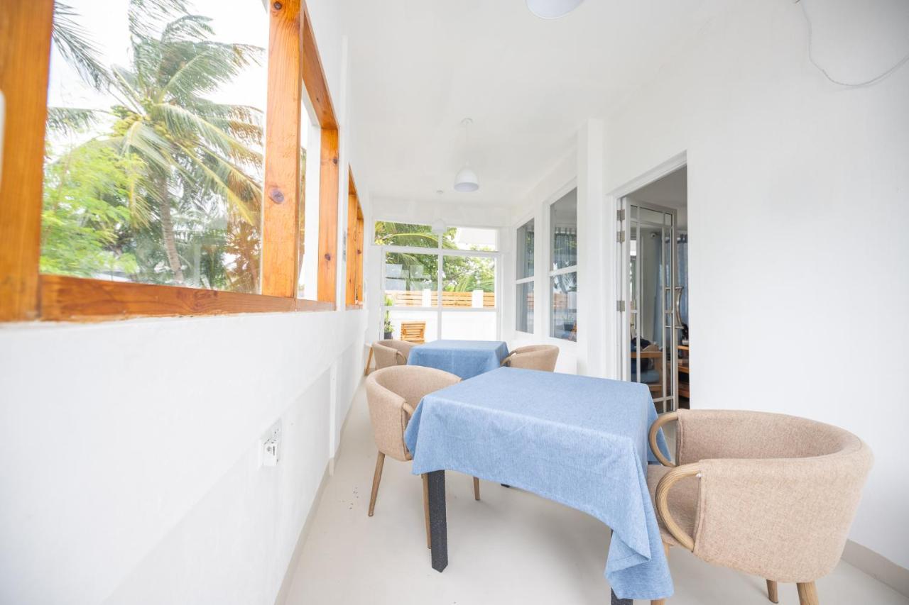 True South Otel Addu City Dış mekan fotoğraf