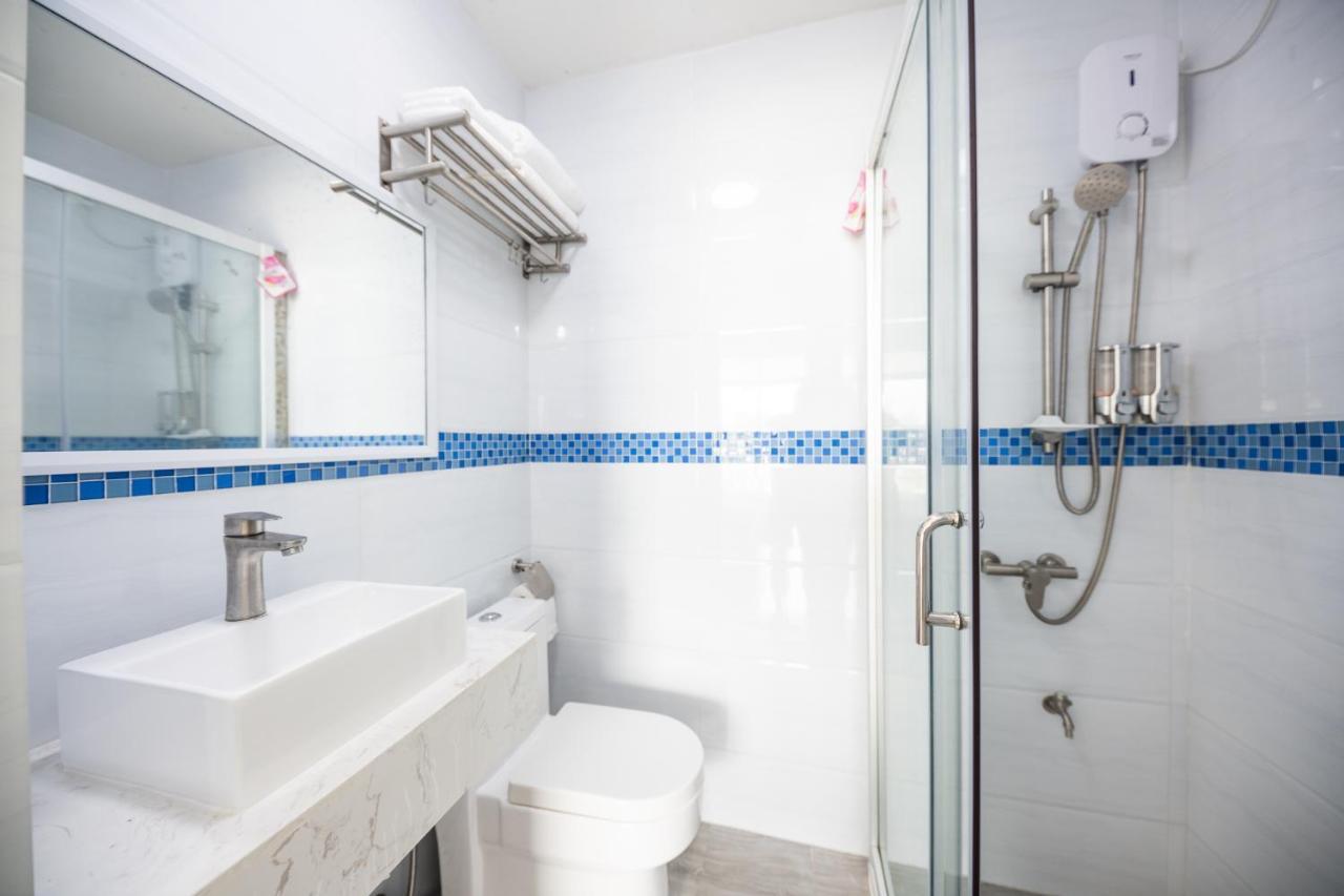 True South Otel Addu City Dış mekan fotoğraf